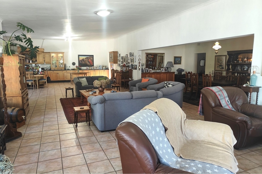 5 Bedroom Property for Sale in Piketberg Western Cape